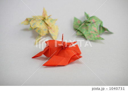 折り紙 鶴亀 和風 祝いの写真素材