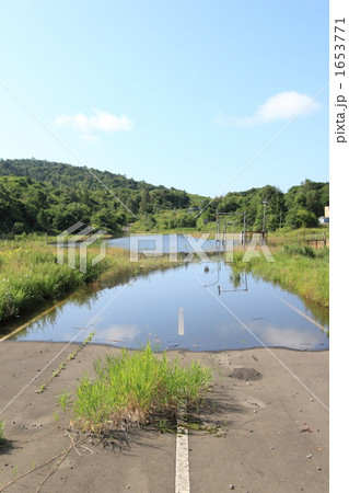 国道230号 西山火口沼 有珠山噴火の写真素材