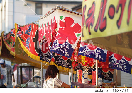 夏祭り 露店 出店 露店商の写真素材