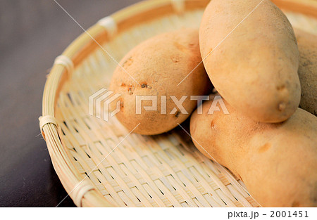 ポテト芋 根野菜 じゃが芋 穀物の写真素材