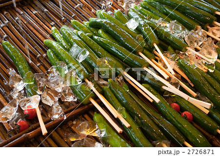 キュウリ 野菜 食べ物 出店の写真素材