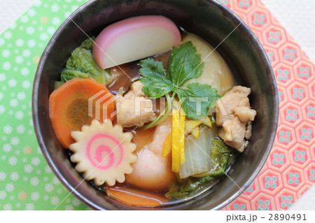 お雑煮 なると 煮物の写真素材