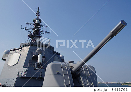 護衛艦 イージス艦 主砲 速射砲の写真素材