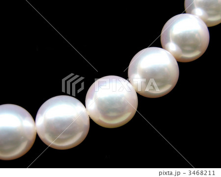 花珠ネックレスの写真素材