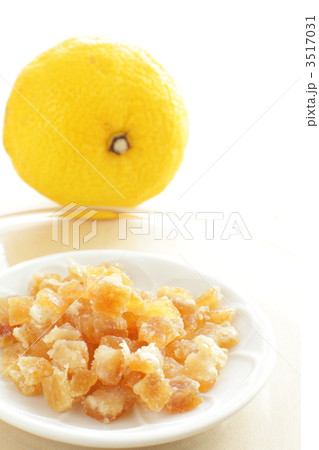 ドライ柚子 ドライゆず ドライフルーツ 柚子の写真素材