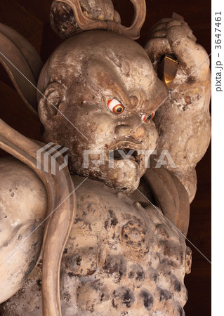 仁王 仁王像 金剛力士像 金倉寺の写真素材
