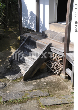 階段 日本建築 縁側 旧家の写真素材