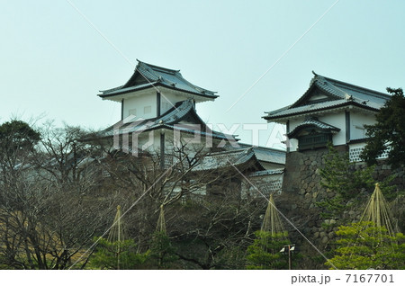 金沢城 石川門 雪つり 北陸新幹線の写真素材