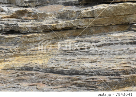 岩肌 浸食 千枚岩 鼠色の写真素材