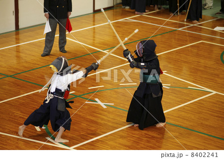 竹刀 勝負 武道 真剣勝負の写真素材