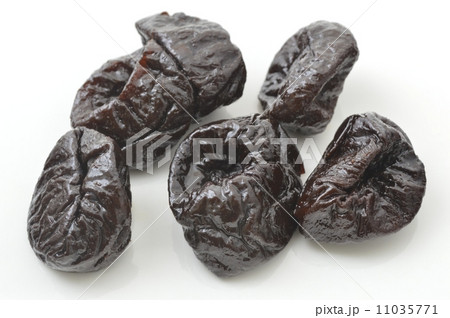 果物 プルーン ドライフルーツ 乾物の写真素材