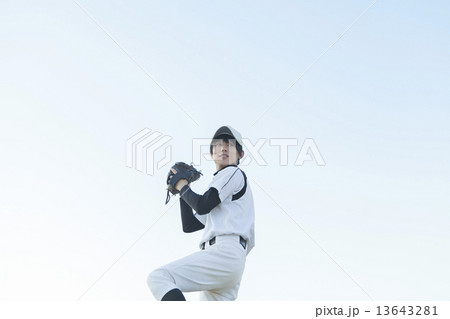 高校生 男子高校生 野球 ピッチャー イケメン スポーツマンの写真素材