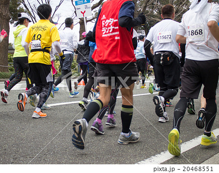 緊急 ランニング 救命 マラソン大会の写真素材