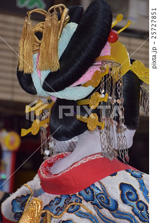 花魁 着物 女性 後ろ姿の写真素材