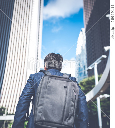 サークル交差点 新宿警察署裏交差点 新宿 都市の写真素材 - PIXTA