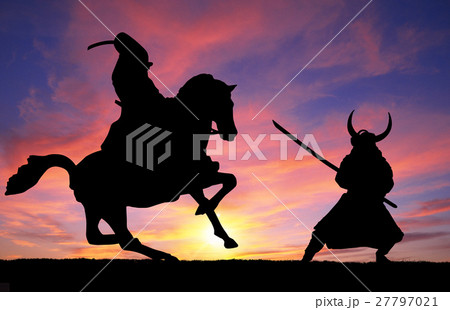 戦国時代の決闘 決闘 サムライシルエット サムライの写真素材