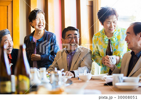 同窓会の写真素材 - PIXTA