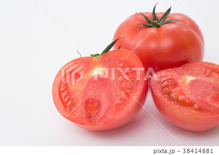 トマト カット 野菜 夏野菜の写真素材