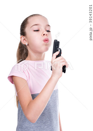 ガン 鉄砲 銃 吹くの写真素材