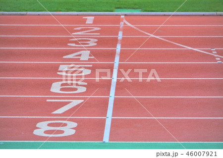 イラスト トラック 運動会 陸上競技の写真素材