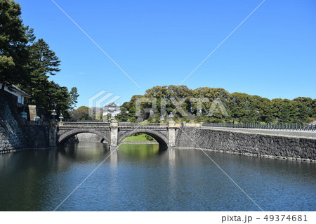 二重橋 皇居 お堀 天皇陛下の写真素材