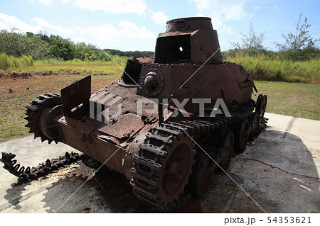 95式軽戦車 戦車 残骸 グアムの写真素材