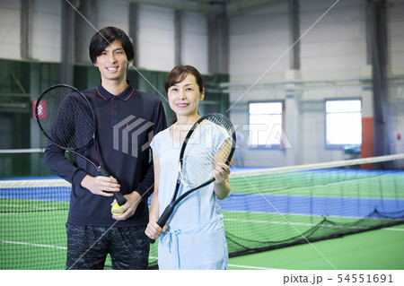 テニスコーチの写真素材