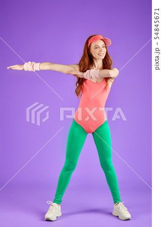 エアロビクス 女性 人物 レオタードの写真素材 - PIXTA エアロビクス 女性 人物 レオタードの写真素材 - PIXTA