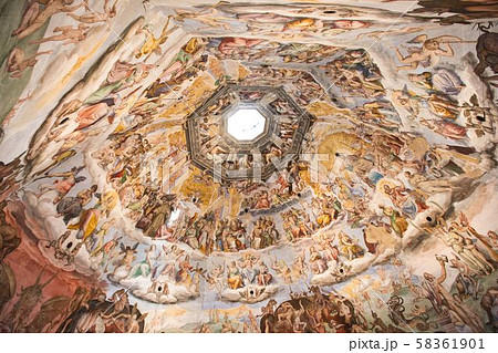 サンタ マリア デル フィオーレ大聖堂 フィレンツェ歴史地区 最後の審判 フレスコ画の写真素材