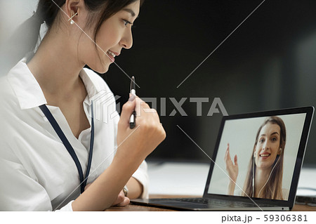 テレビ電話の写真素材 テレビ電話の写真素材