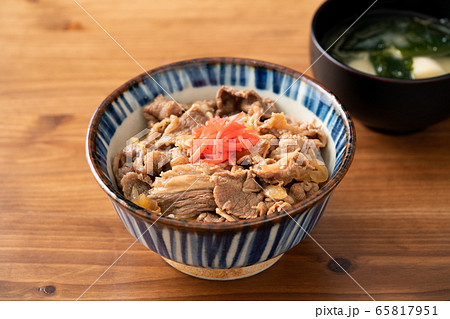 牛丼の写真素材集 ピクスタ