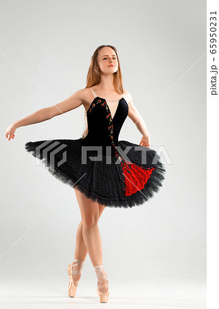 踊る バレエ バレリーナ チュチュ バレーの写真素材