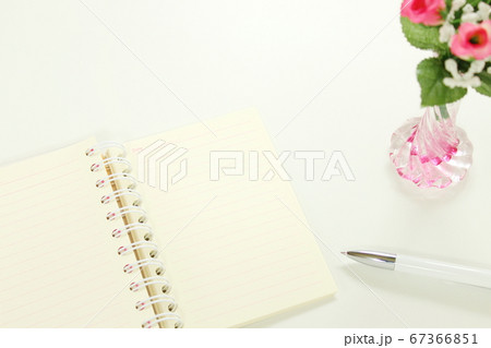 日記帳 白紙 ダイアリーの写真素材