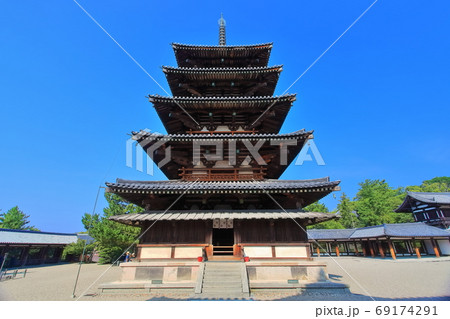 法隆寺 五重塔の写真素材