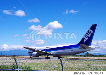米子鬼太郎空港 米子空港 空港 飛行機の写真素材 - PIXTA