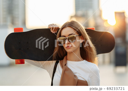 スケートボード 落書き いたずら書きの写真素材