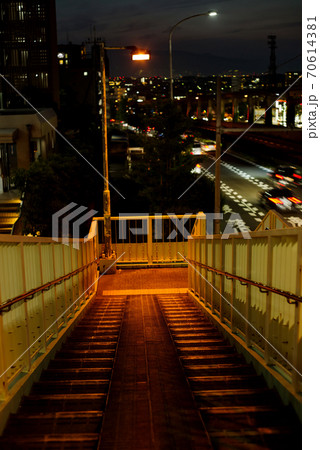 夜景 階段 歩道橋の写真素材