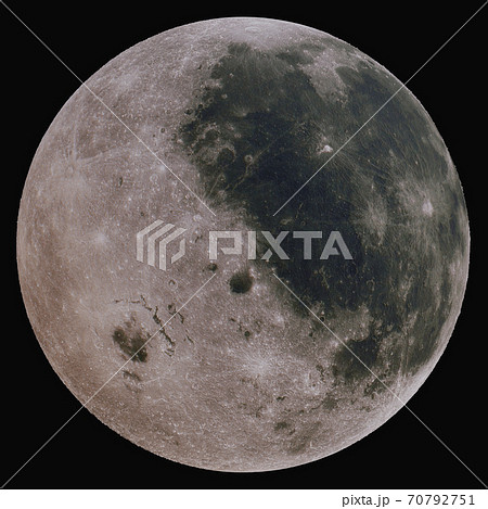 クレーター 満月のイラスト素材
