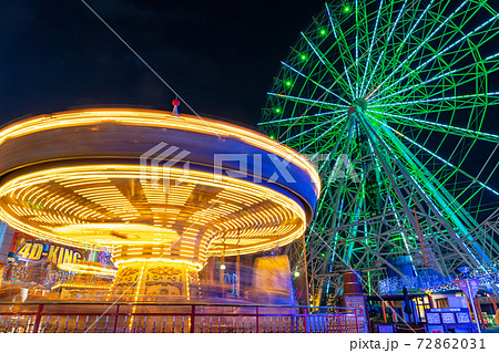 メリーゴーランド型オルゴール 遊園地 豪華絢爛 ライトアップ イルミネーション 写真】《レトロから最新型まで！》専門家が紹介する全国の“一度