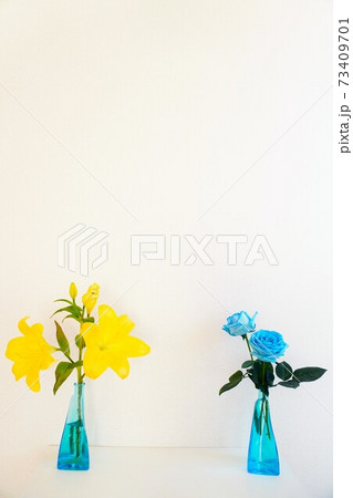 花 百合 生け花 花瓶の写真素材 花 百合 生け花 花瓶の写真素材