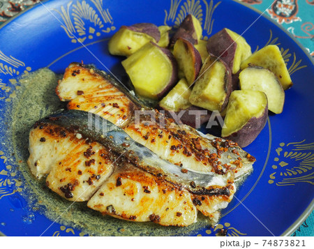 さわらのムニエルの写真素材
