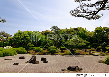 砂庭式枯山水庭園の写真素材