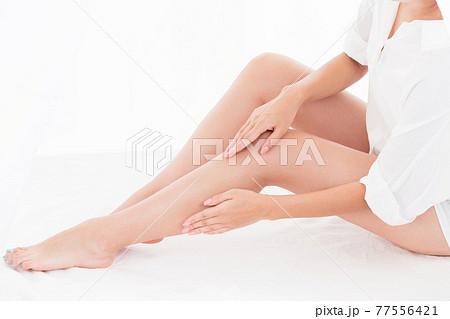 長い脚 女性 女の人の写真素材