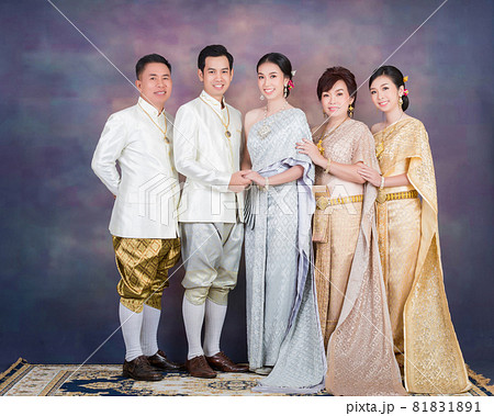 女性 民族衣装 タイ人 伝統的の写真素材 - PIXTA