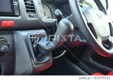 車 ハンドル シフト コラムシフトの写真素材