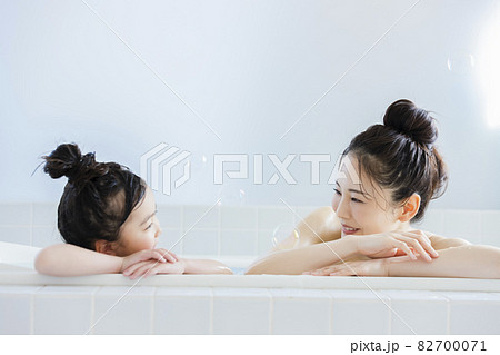 入浴　女児 女の子がパパと一緒にお風呂に入るのはいつまで？卒業の ...