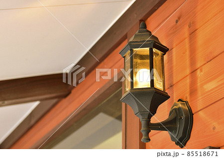 おしゃれ 街灯 灯り 光の写真素材