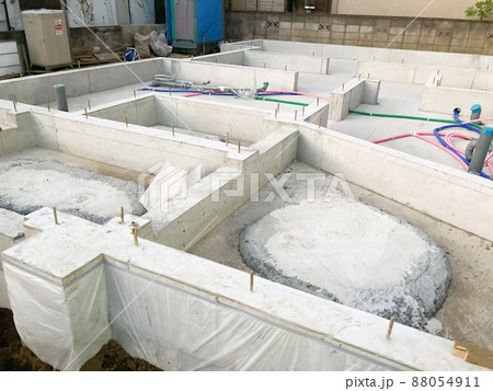 戸建て住宅の基礎工事の現場イメージ