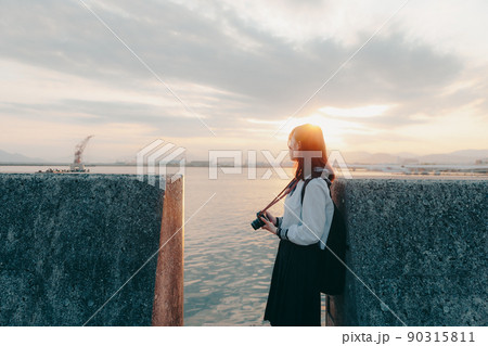 切ない 空 夕日の写真素材