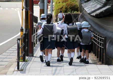 小学生高学年 女子 街撮り 